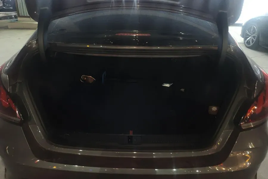 2023 MG 5 1.5L 129HP L4 CVT,autocango,china used car exporter,china ev exporter,chinese used car exporter,chinese used ev exporter