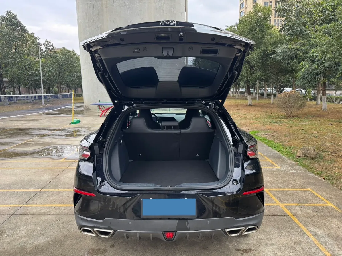 2020 ChangAn UNI-T 1.5T 180HP L4 7DCT,autocango,china used car exporter,china ev exporter,chinese used car exporter,chinese used ev exporter