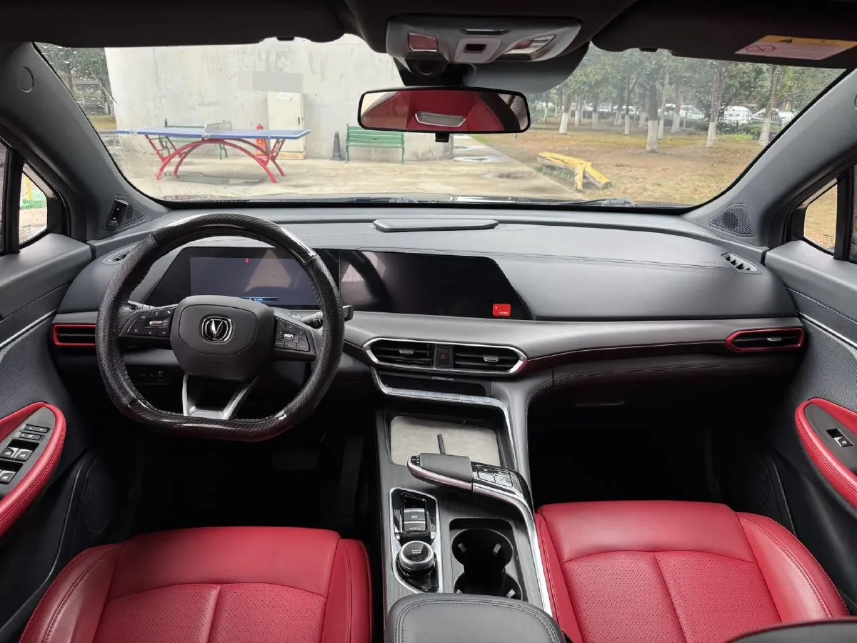 2020 ChangAn UNI-T 1.5T 180HP L4 7DCT,autocango,china used car exporter,china ev exporter,chinese used car exporter,chinese used ev exporter