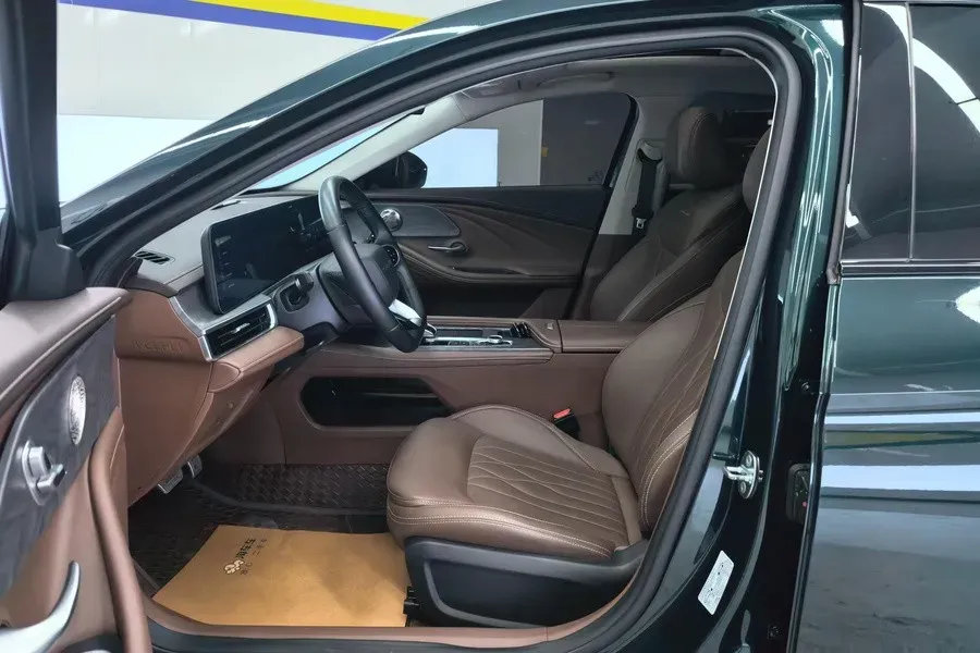 2023 Chery Arrizo 8 2.0T 254HP L4 7DCT,autocango,china used car exporter,china ev exporter,chinese used car exporter,chinese used ev exporter