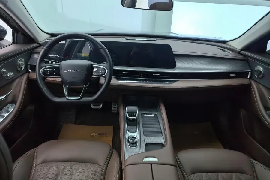 2023 Chery Arrizo 8 2.0T 254HP L4 7DCT,autocango,china used car exporter,china ev exporter,chinese used car exporter,chinese used ev exporter