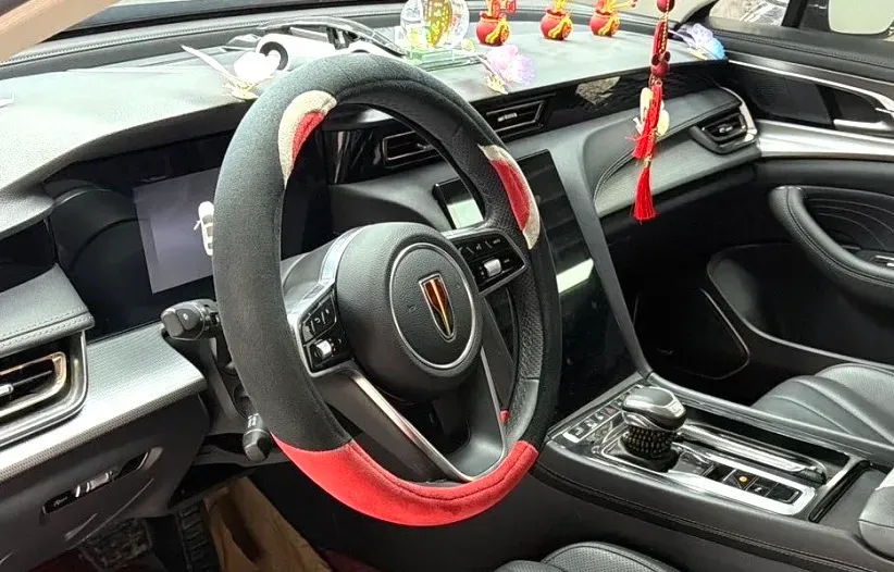 2024 HongQi H5 1.5T 169HP L4 7DCT,autocango,china used car exporter,china ev exporter,chinese used car exporter,chinese used ev exporter