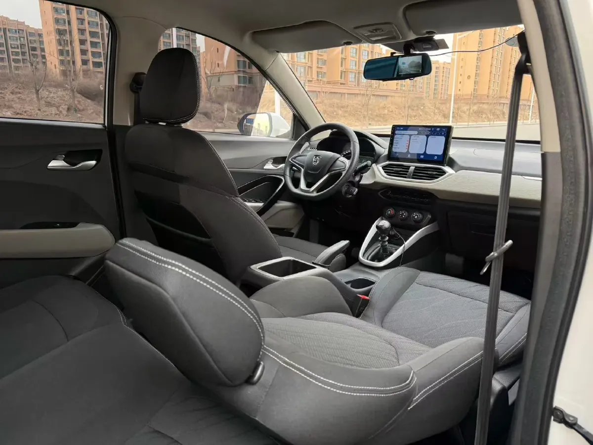 2019 BaoJun 510 1.5L 112HP L4 6MT,autocango,china used car exporter,china ev exporter,chinese used car exporter,chinese used ev exporter