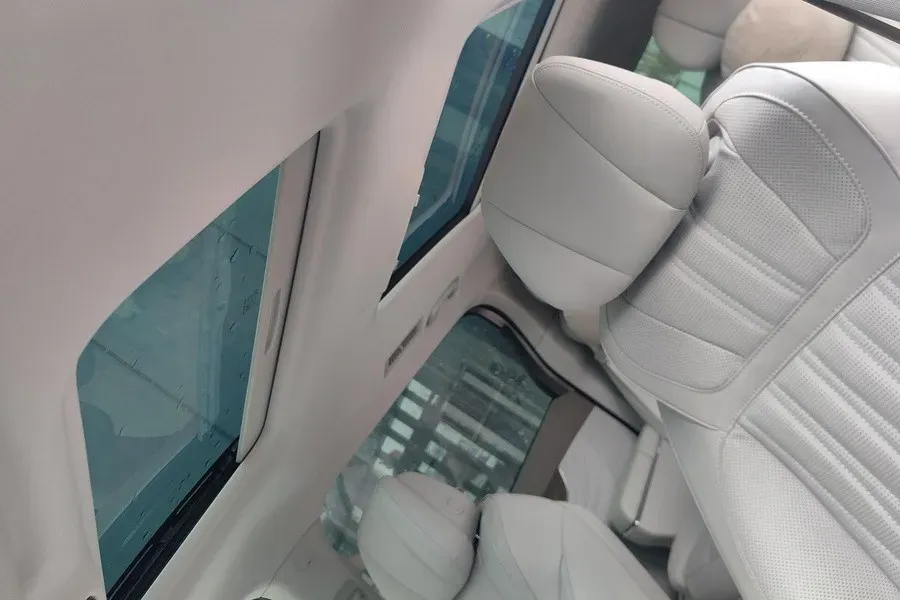 2023 Roewe iMAX8 2.0T 234HP L4 8AT,autocango,china used car exporter,china ev exporter,chinese used car exporter,chinese used ev exporter