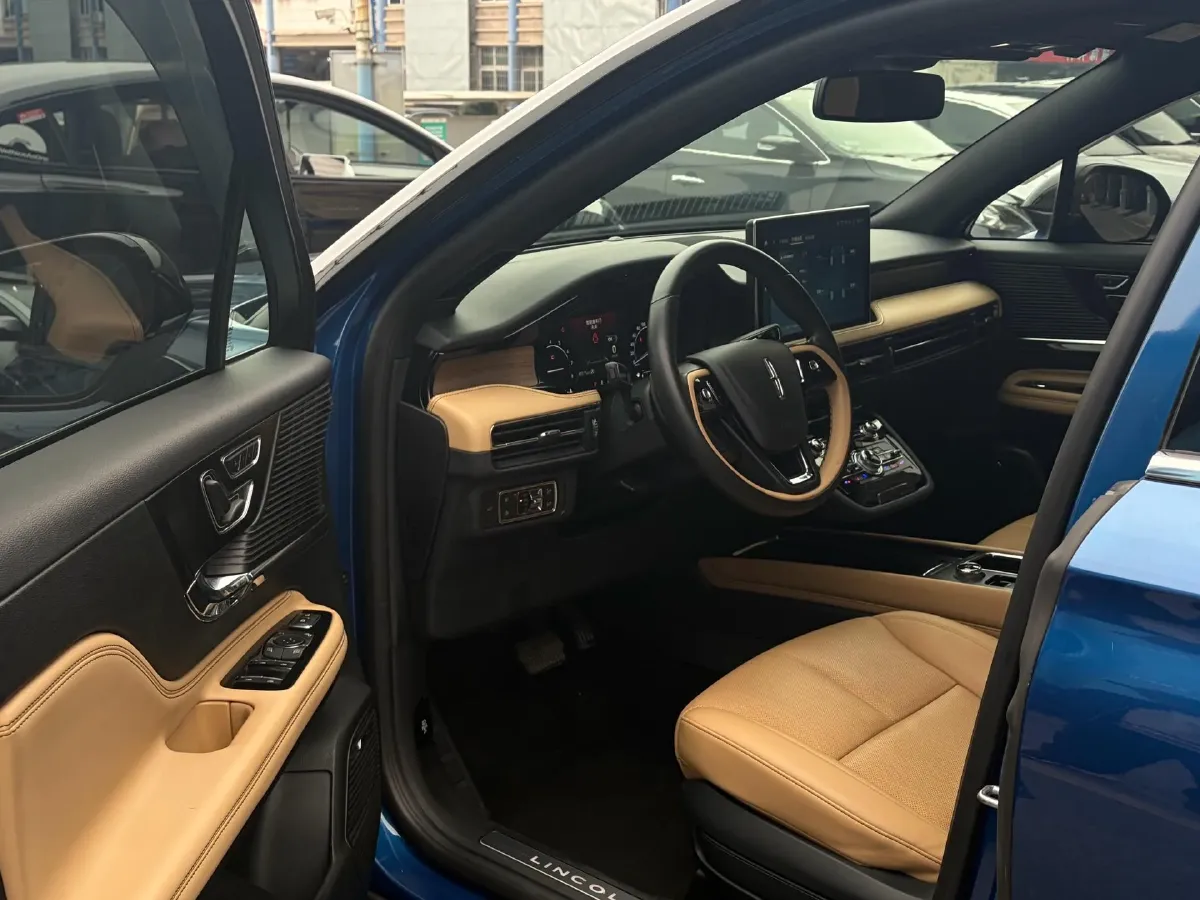 2020 Lincoln Corsair 2.0T 245HP L4 8AT,autocango,china used car exporter,china ev exporter,chinese used car exporter,chinese used ev exporter