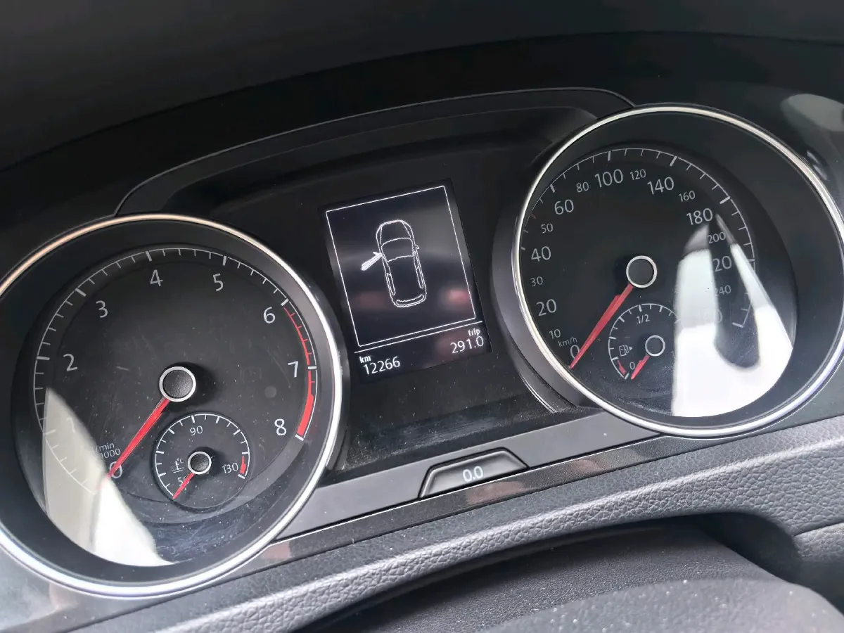 2018 Volkswagen Golf 1.6L 110HP L4 6AT,autocango,china used car exporter,china ev exporter,chinese used car exporter,chinese used ev exporter