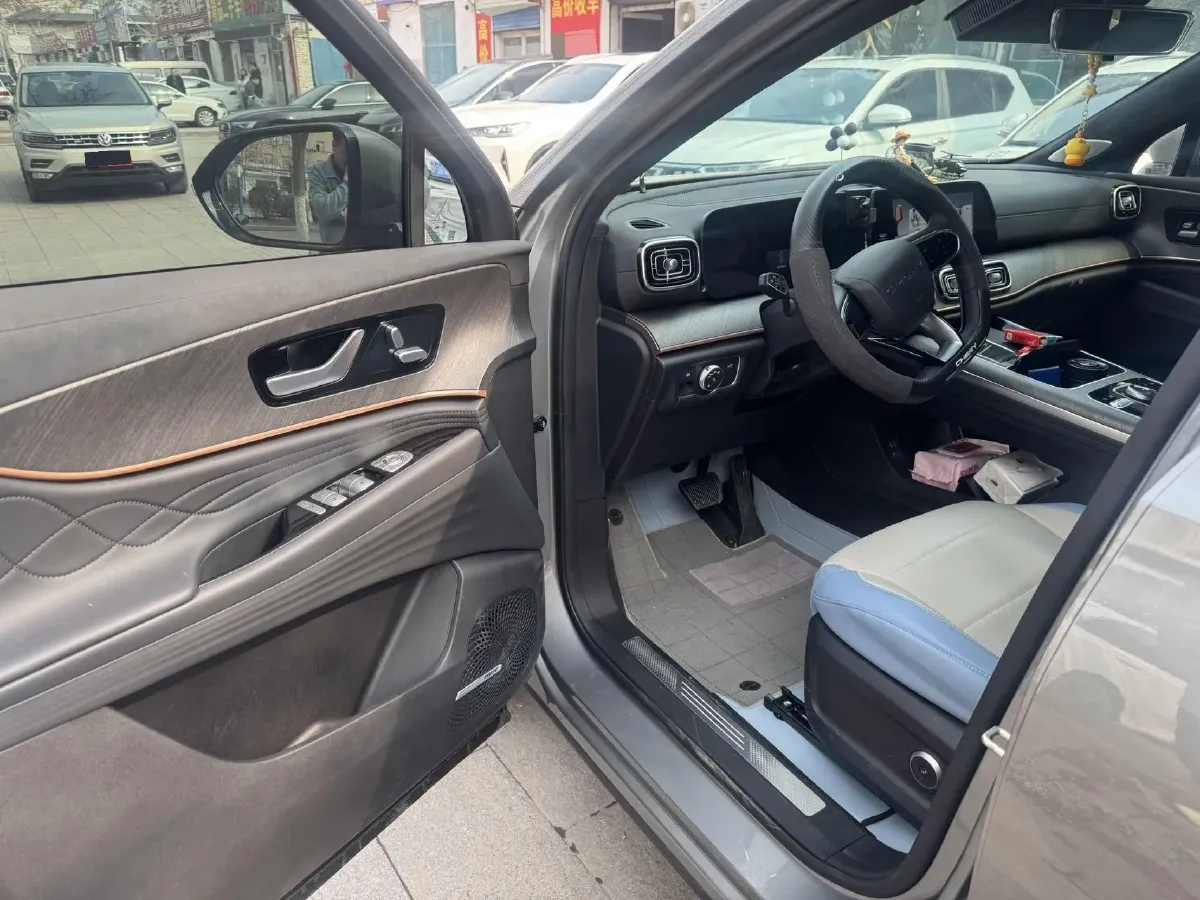 2025 Chery Tiggo 9 2.0T 261HP L4 7DCT,autocango,china used car exporter,china ev exporter,chinese used car exporter,chinese used ev exporter