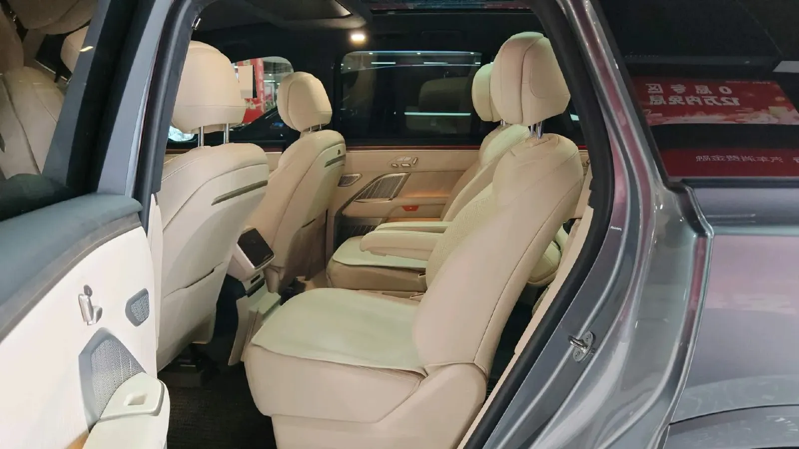 2025 ONVO L90 BEV,autocango,china used car exporter,china ev exporter,chinese used car exporter,chinese used ev exporter