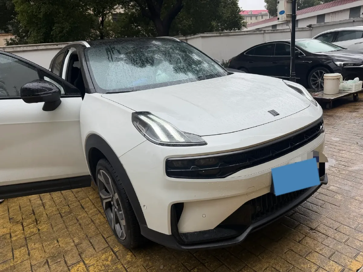 2023 LYNK&CO 06 1.5T 181HP L4 7DCT,autocango,china used car exporter,china ev exporter,chinese used car exporter,chinese used ev exporter