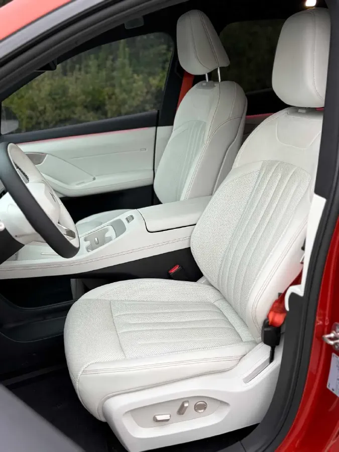 2024 ONVO L60 BEV 60KWH,autocango,china used car exporter,china ev exporter,chinese used car exporter,chinese used ev exporter