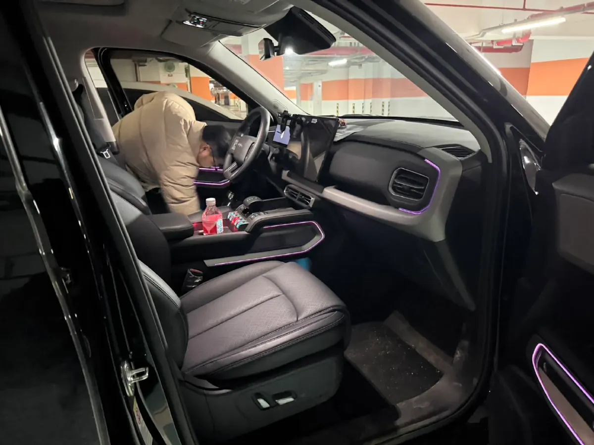 2025 FangChengBao Tai 3 BEV,autocango,china used car exporter,china ev exporter,chinese used car exporter,chinese used ev exporter