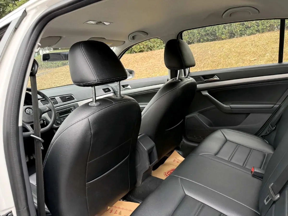 2017 Volkswagen Lavida 1.6L 110HP L4 6AT,autocango,china used car exporter,china ev exporter,chinese used car exporter,chinese used ev exporter