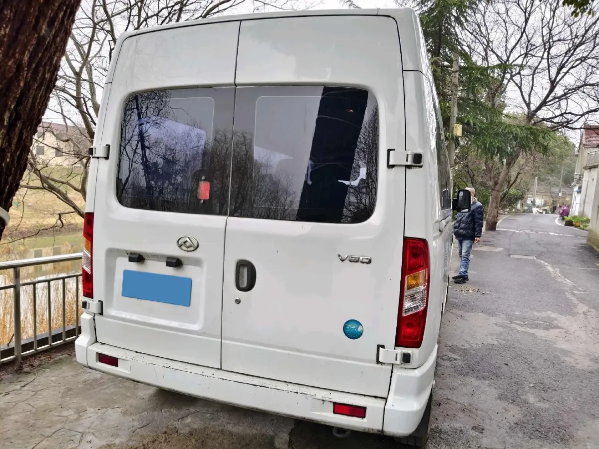 2019 MAXUS XinTu V80 2.0T 139HP L4 6MT,autocango,china used car exporter,china ev exporter,chinese used car exporter,chinese used ev exporter