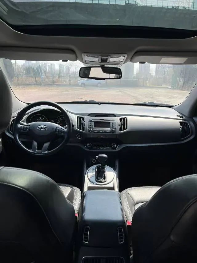 2016 Kia Sportage R 2.0L 165HP L4 6AT,autocango,china used car exporter,china ev exporter,chinese used car exporter,chinese used ev exporter