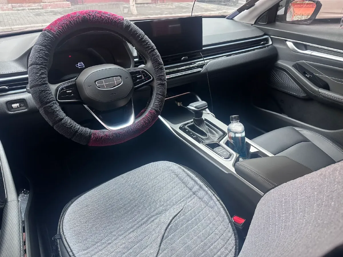 2025 Geely Emgrand 1.5L 127HP L4 CVT,autocango,china used car exporter,china ev exporter,chinese used car exporter,chinese used ev exporter