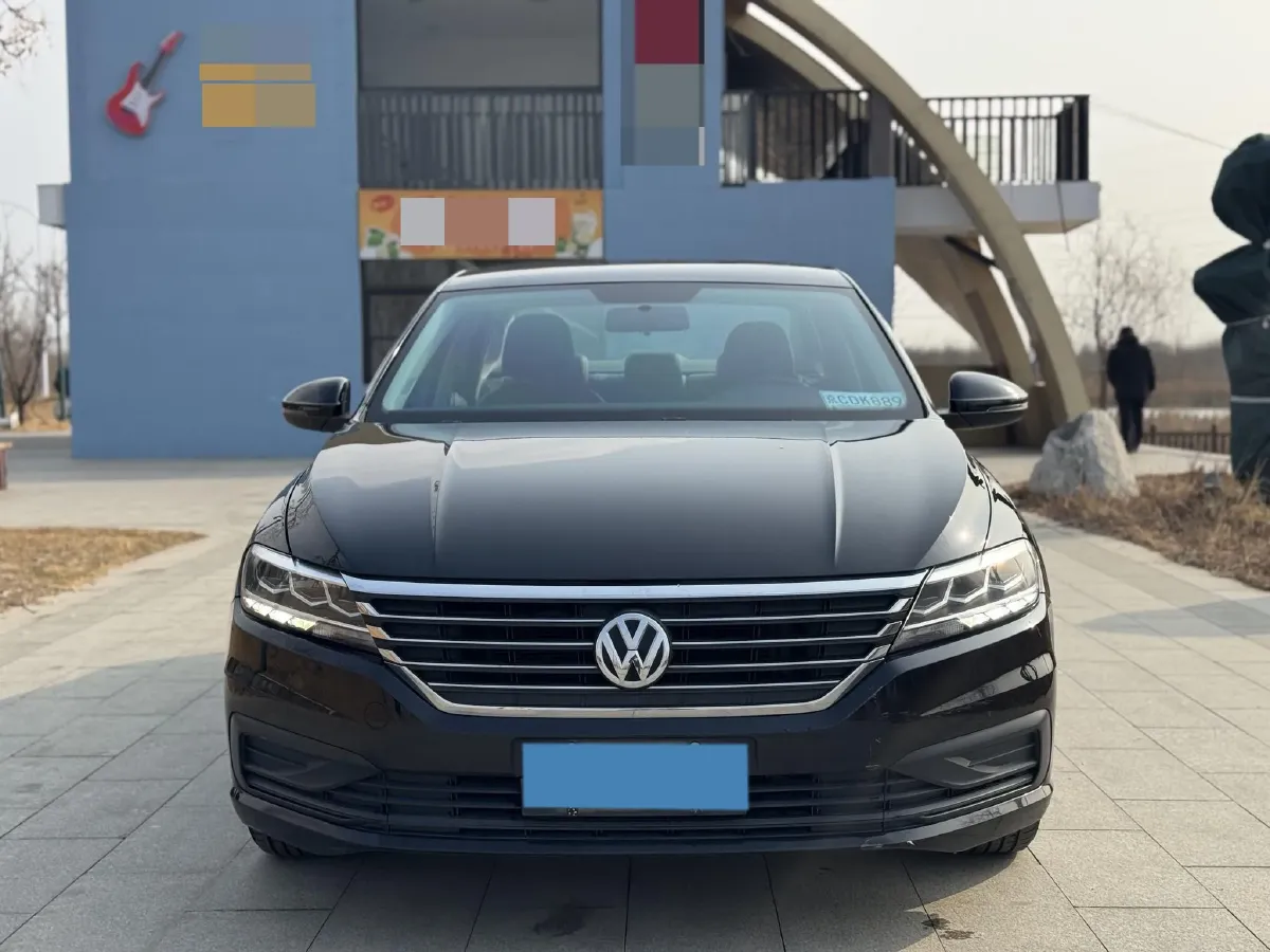 2018 Landwind XiaoYao 1.5T 163HP L4 CVT,autocango,china used car exporter,china ev exporter,chinese used car exporter,chinese used ev exporter