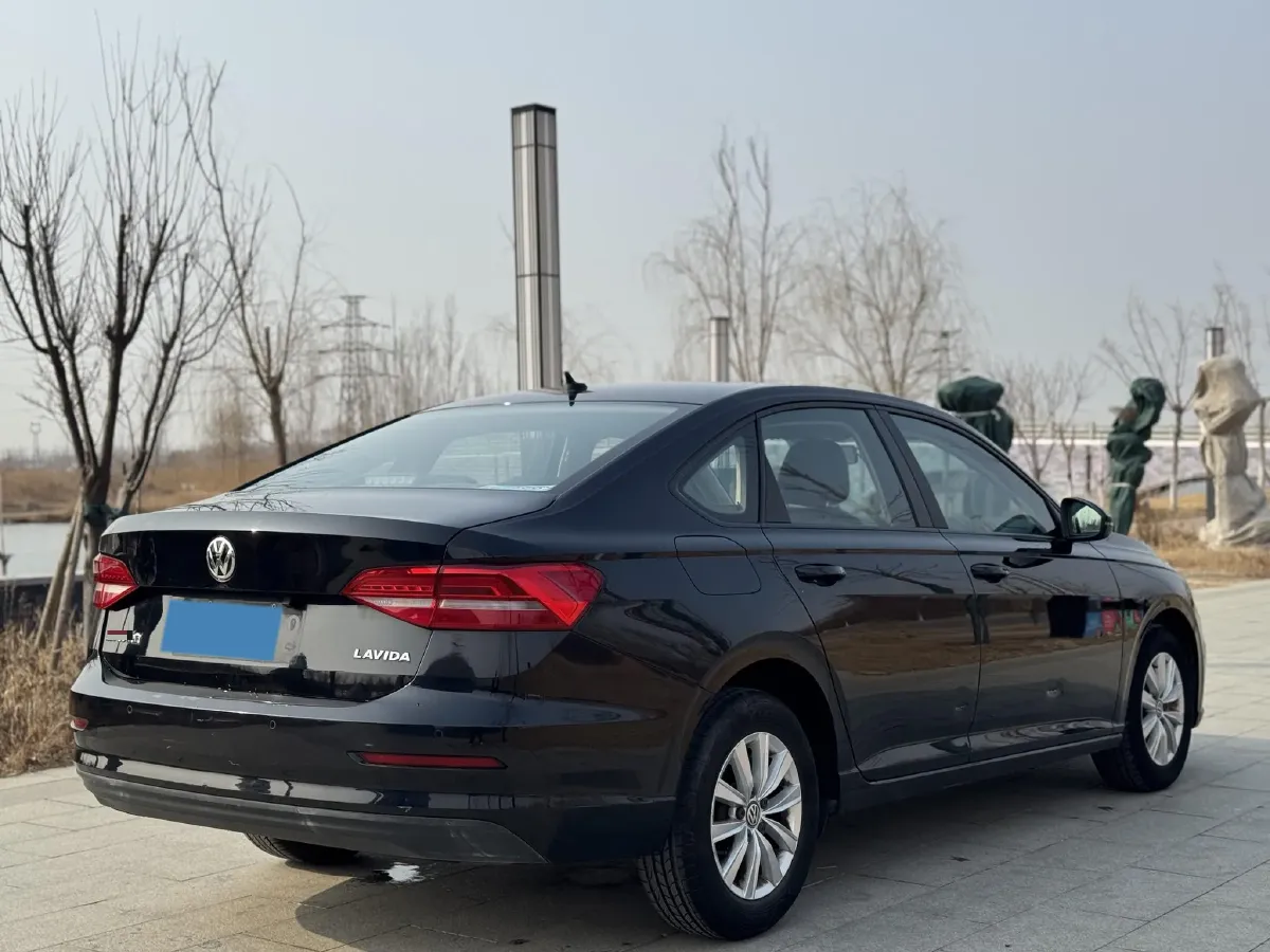 2018 Landwind XiaoYao 1.5T 163HP L4 CVT,autocango,china used car exporter,china ev exporter,chinese used car exporter,chinese used ev exporter