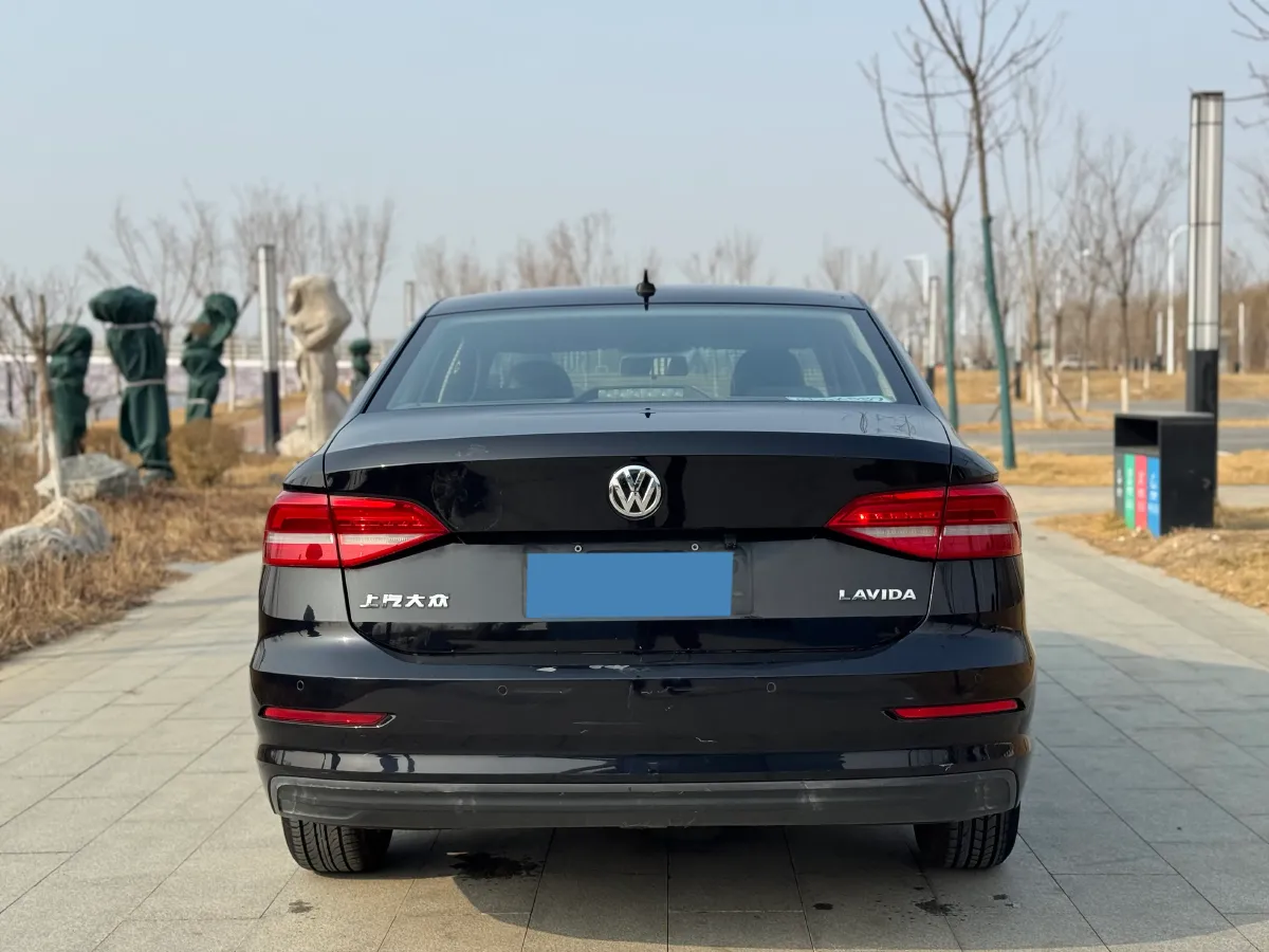 2018 Landwind XiaoYao 1.5T 163HP L4 CVT,autocango,china used car exporter,china ev exporter,chinese used car exporter,chinese used ev exporter
