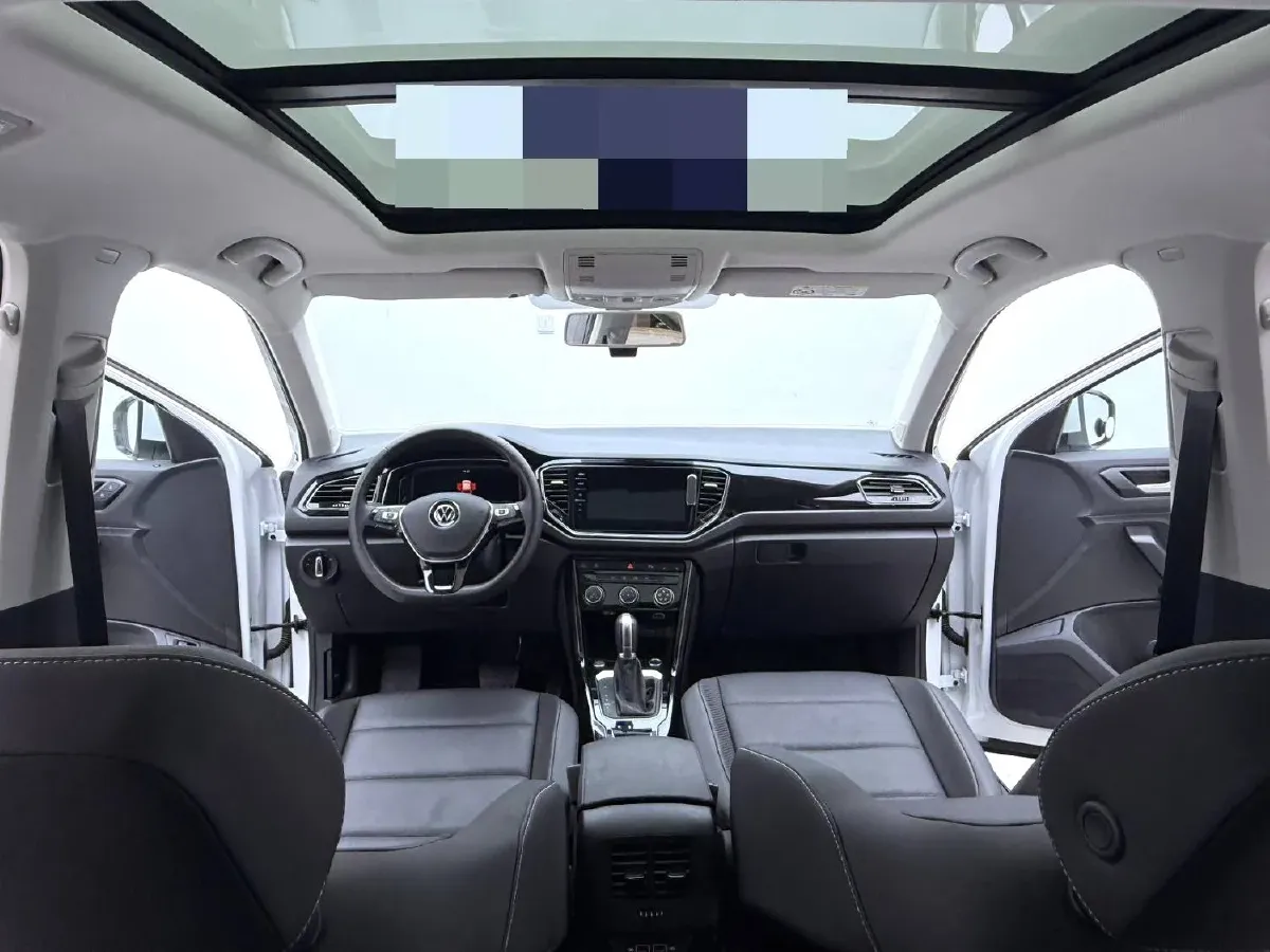 2021 Volkswagen T-Roc 1.4T 150HP L4 7DCT,autocango,china used car exporter,china ev exporter,chinese used car exporter,chinese used ev exporter