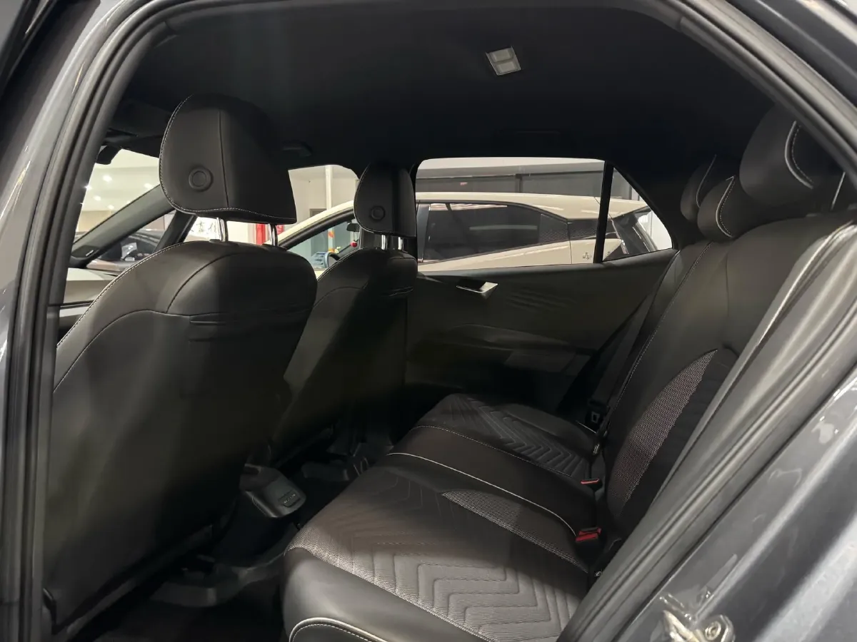 2023 Volkswagen ID.3 BEV 52.8KWH,autocango,china used car exporter,china ev exporter,chinese used car exporter,chinese used ev exporter