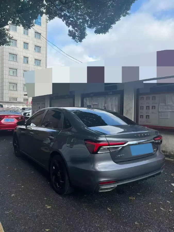 2020 Roewe i6 MAX 1.5T 173HP L4 7DCT,autocango,china used car exporter,china ev exporter,chinese used car exporter,chinese used ev exporter