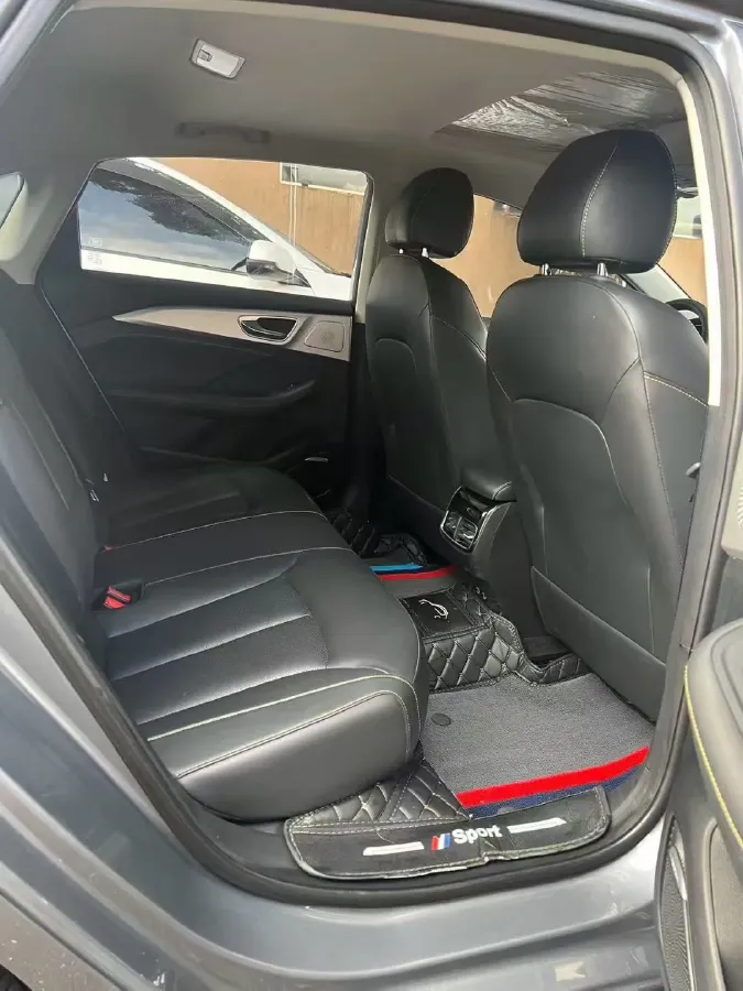 2020 Roewe i6 MAX 1.5T 173HP L4 7DCT,autocango,china used car exporter,china ev exporter,chinese used car exporter,chinese used ev exporter