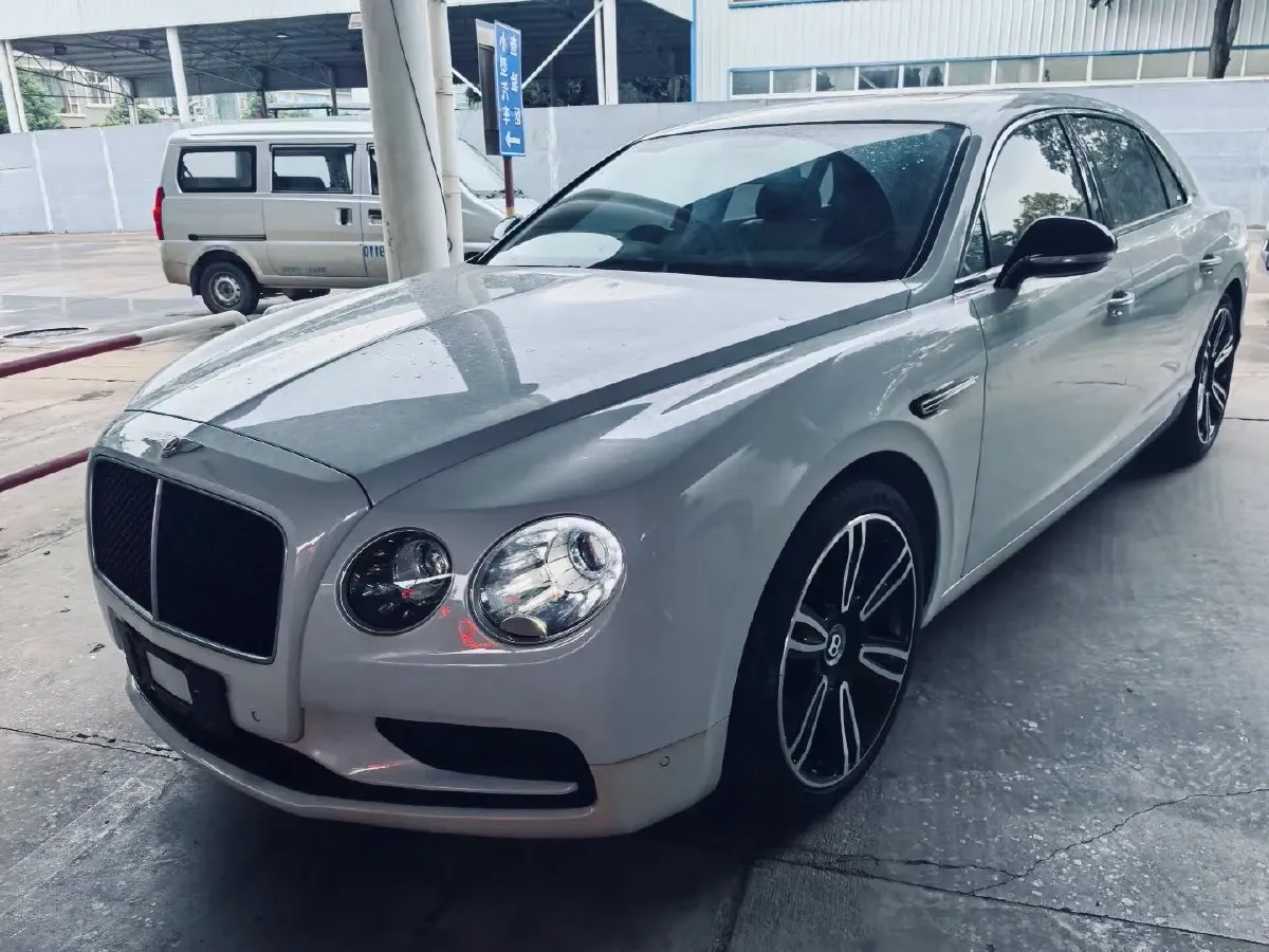 2017 Bentley Flying Spur 4.0T 507HP V8 8AT,autocango,china used car exporter,china ev exporter,chinese used car exporter,chinese used ev exporter
