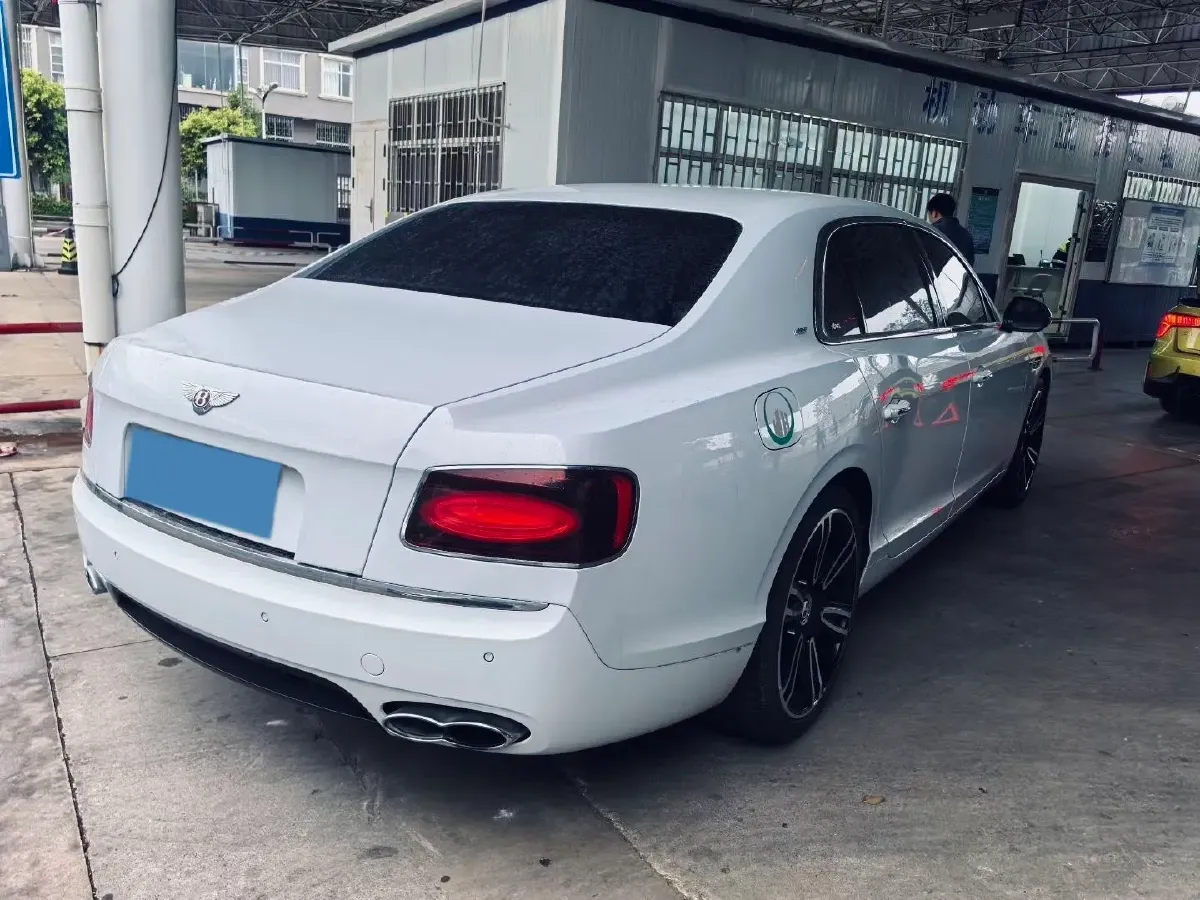 2017 Bentley Flying Spur 4.0T 507HP V8 8AT,autocango,china used car exporter,china ev exporter,chinese used car exporter,chinese used ev exporter