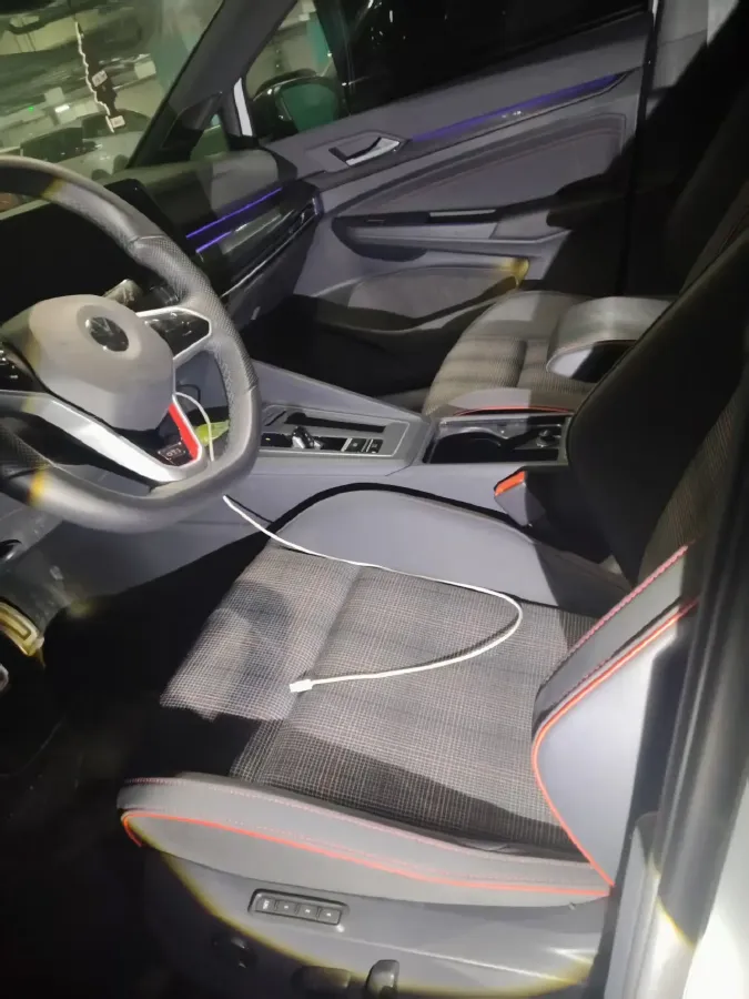 2023 Volkswagen GolfGTI 2.0T 220HP L4 7DCT,autocango,china used car exporter,china ev exporter,chinese used car exporter,chinese used ev exporter