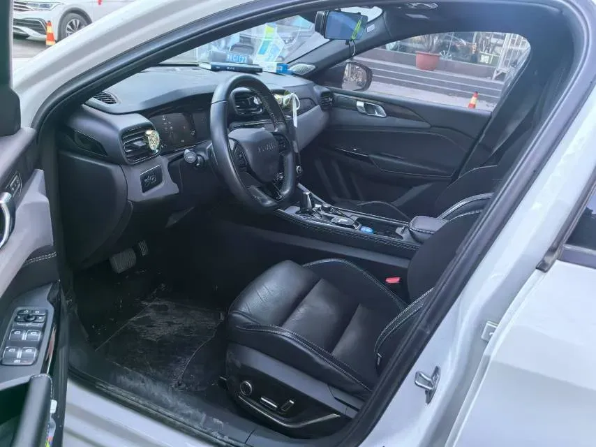 2022 LYNK&CO 03 2.0T 190HP L4 7DCT,autocango,china used car exporter,china ev exporter,chinese used car exporter,chinese used ev exporter