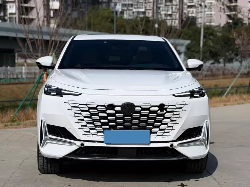 2021 ChangAn UNI-K 2.0T 233HP L4 8AT,autocango,china used car exporter,china ev exporter,chinese used car exporter,chinese used ev exporter