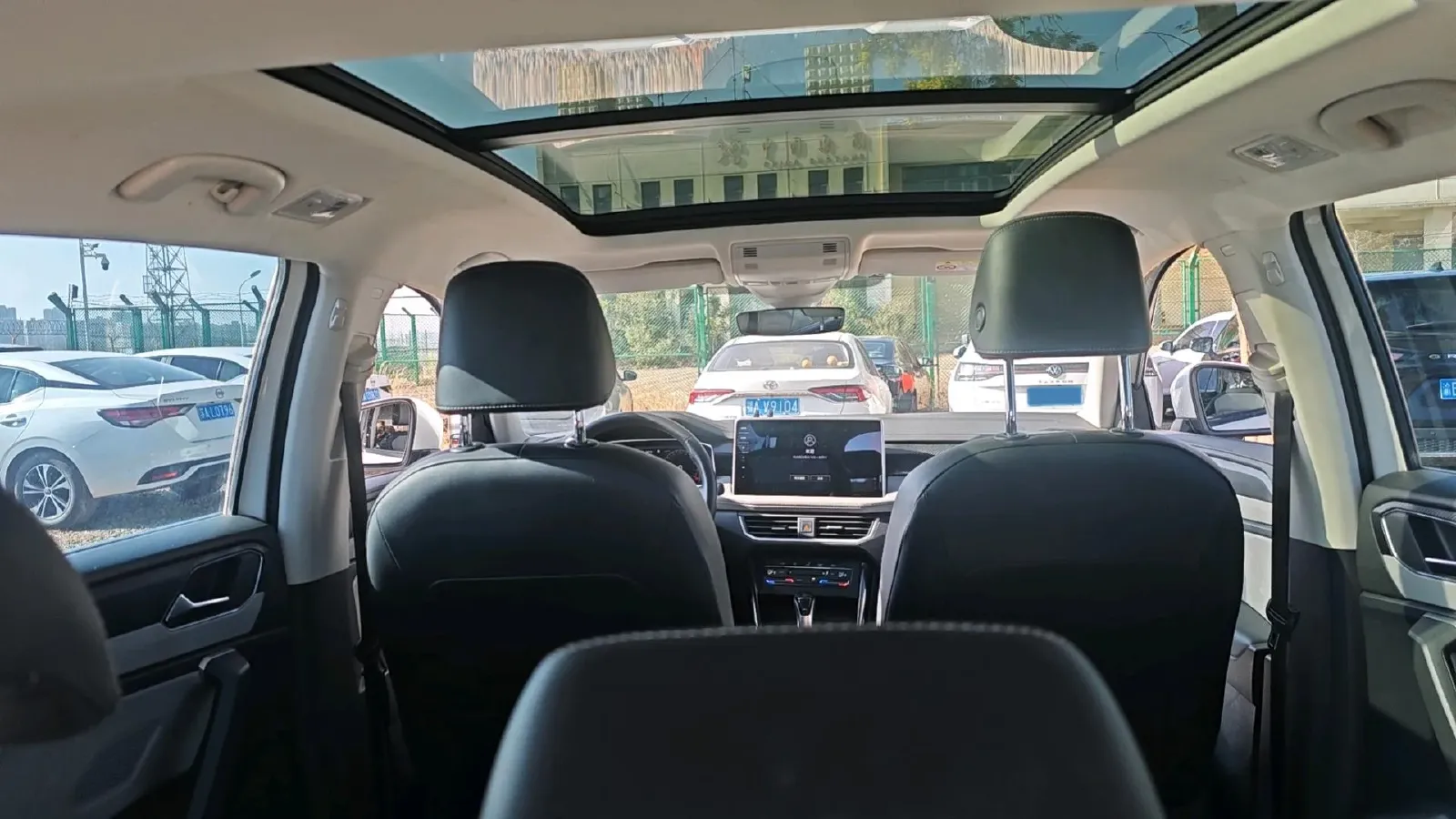 2023 Volkswagen Tayron 2.0T 186HP L4 7DCT,autocango,china used car exporter,china ev exporter,chinese used car exporter,chinese used ev exporter