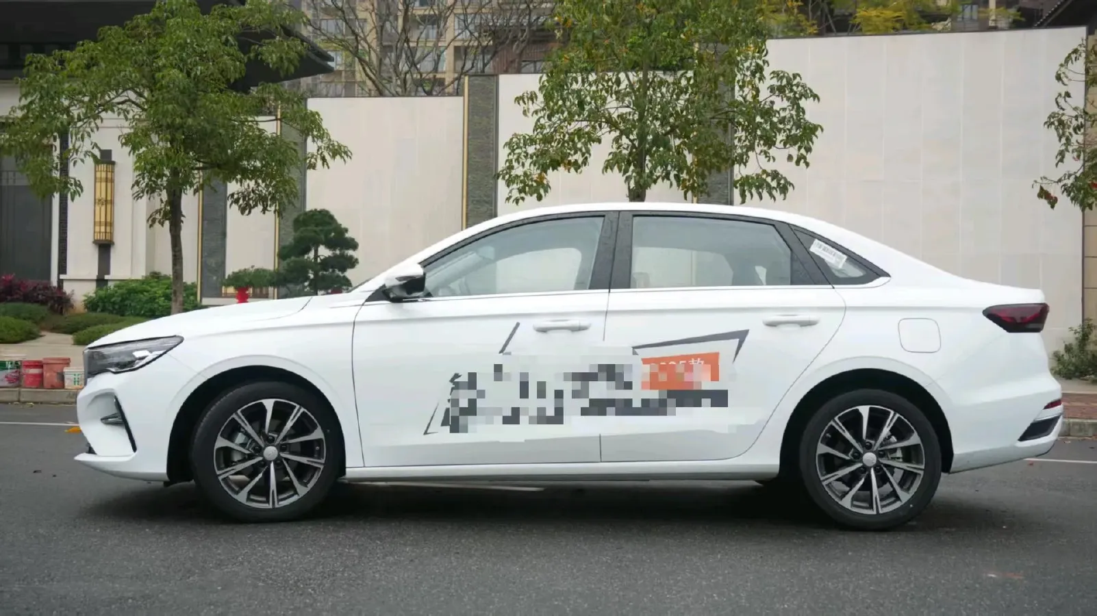 2025 Geely Emgrand 1.5L 127HP L4 CVT,autocango,china used car exporter,china ev exporter,chinese used car exporter,chinese used ev exporter