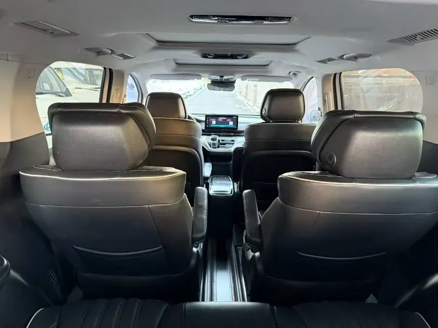 2021 Roewe iMAX8 2.0T 234HP L4 8AT,autocango,china used car exporter,china ev exporter,chinese used car exporter,chinese used ev exporter