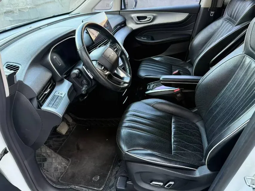 2021 Roewe iMAX8 2.0T 234HP L4 8AT,autocango,china used car exporter,china ev exporter,chinese used car exporter,chinese used ev exporter