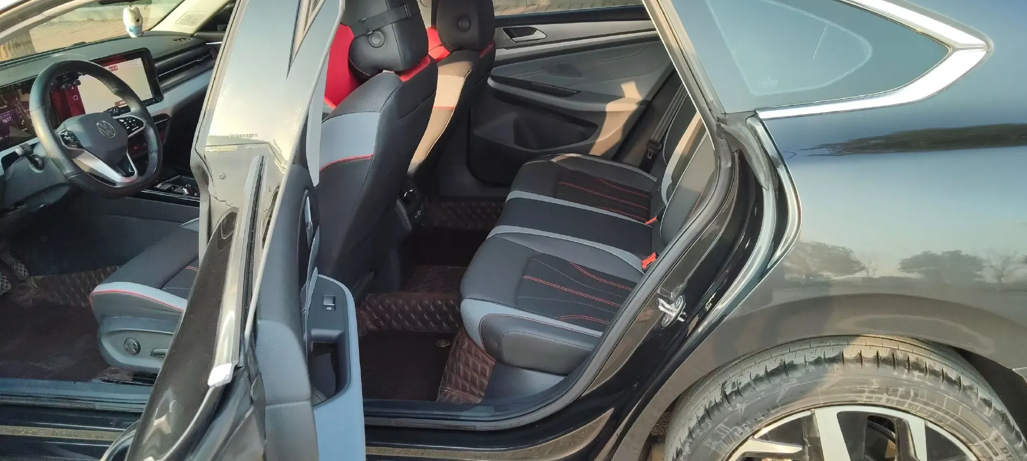 2023 Volkswagen Lamando 1.4T 150HP L4 7DCT,autocango,china used car exporter,china ev exporter,chinese used car exporter,chinese used ev exporter