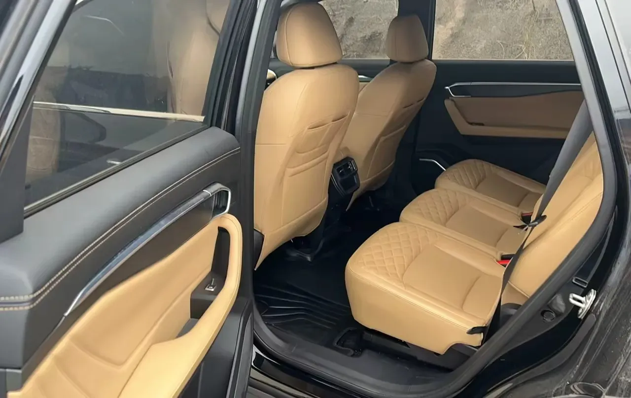 2024 Geely Okavango L 2.0T 218HP L4 7DCT,autocango,china used car exporter,china ev exporter,chinese used car exporter,chinese used ev exporter