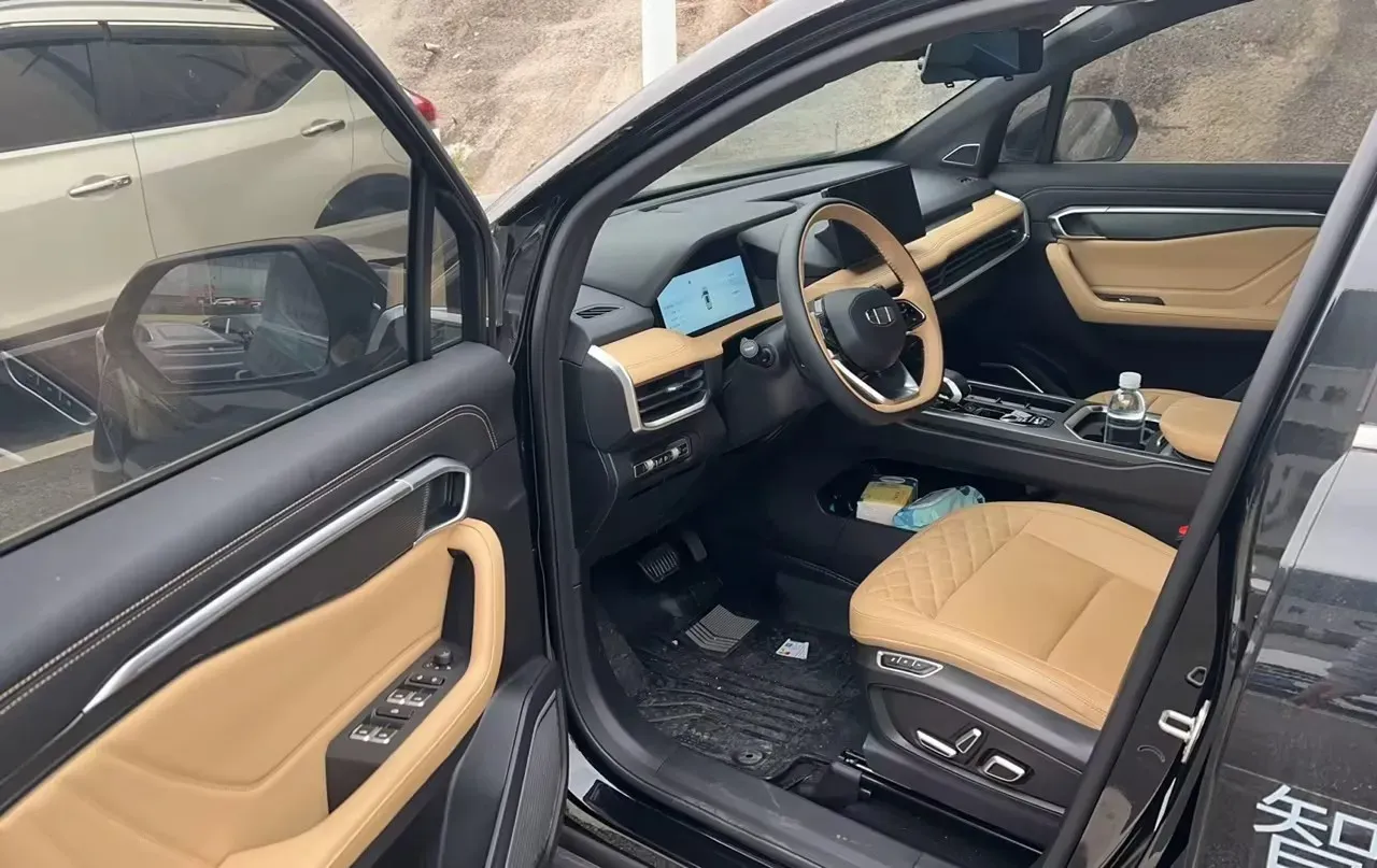 2024 Geely Okavango L 2.0T 218HP L4 7DCT,autocango,china used car exporter,china ev exporter,chinese used car exporter,chinese used ev exporter