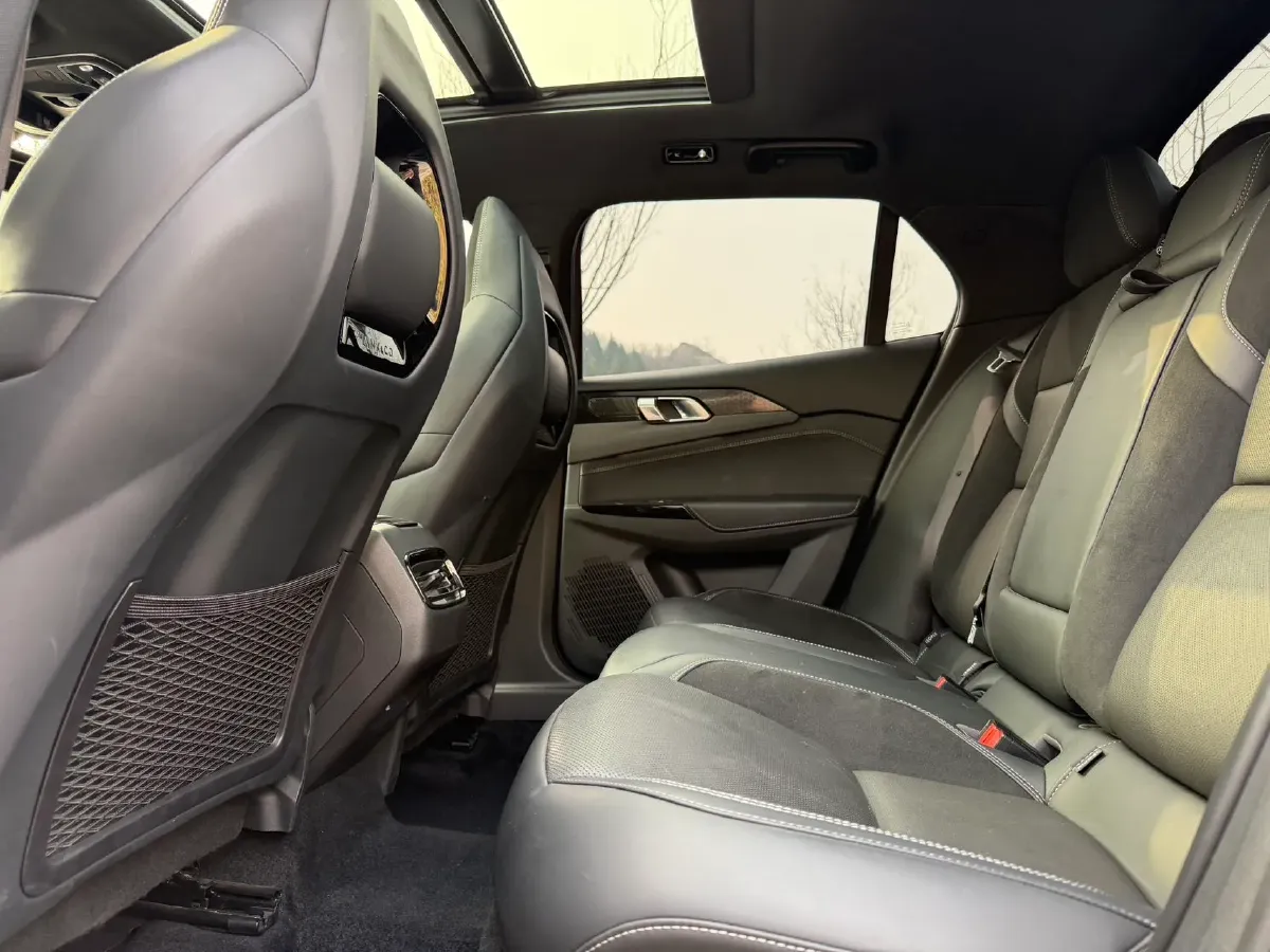 2022 LYNK&CO 03 2.0T 190HP L4 7DCT,autocango,china used car exporter,china ev exporter,chinese used car exporter,chinese used ev exporter