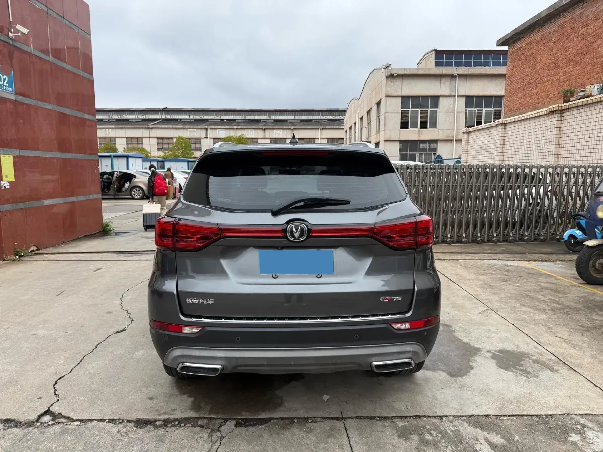 2022 ChangAn CS75 1.5T 180HP L4 7DCT,autocango,china used car exporter,china ev exporter,chinese used car exporter,chinese used ev exporter