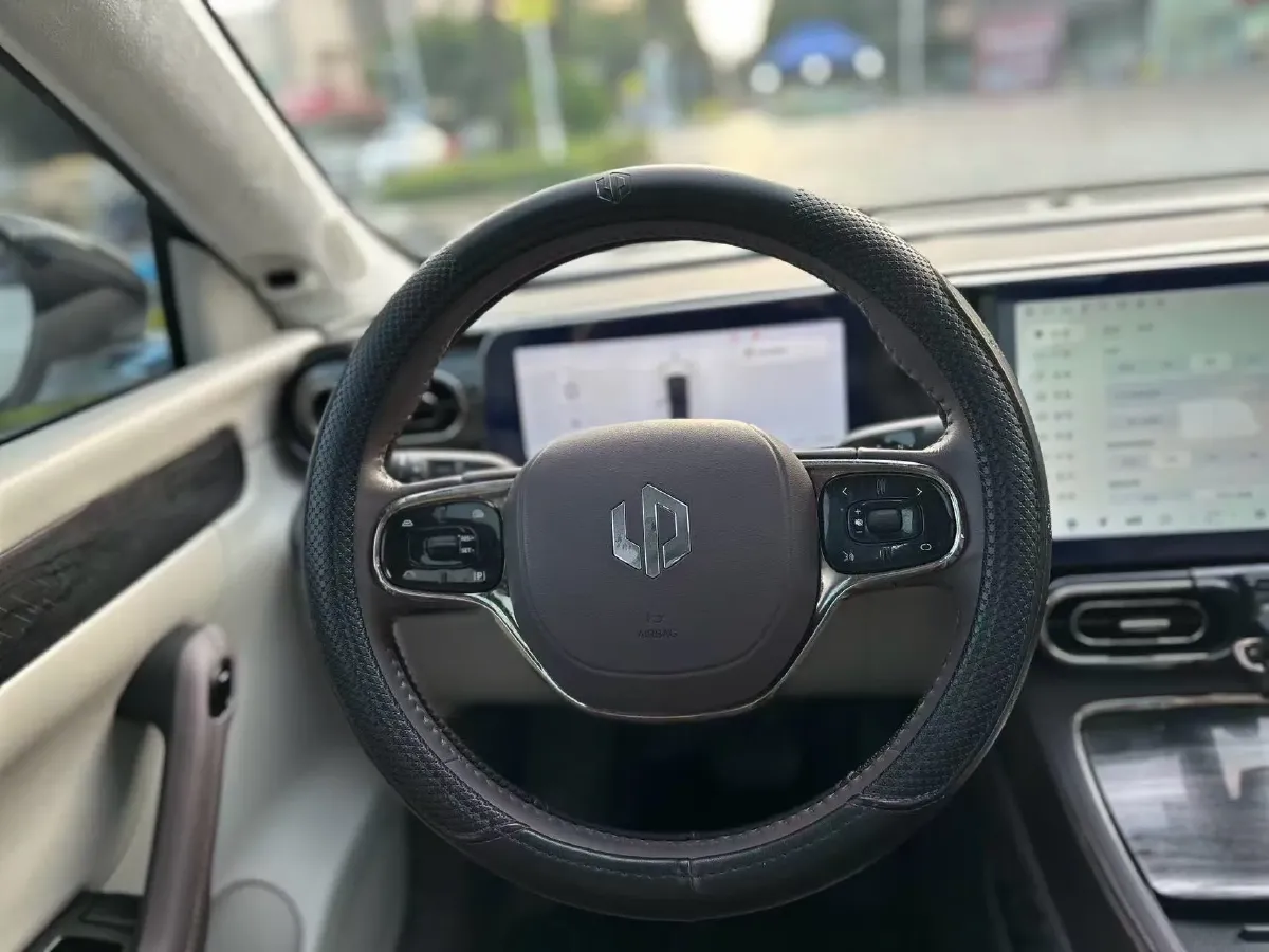 2023 Leapmotor C11 1.2T 131HP L3 REEV 43.74KWH,autocango,china used car exporter,china ev exporter,chinese used car exporter,chinese used ev exporter