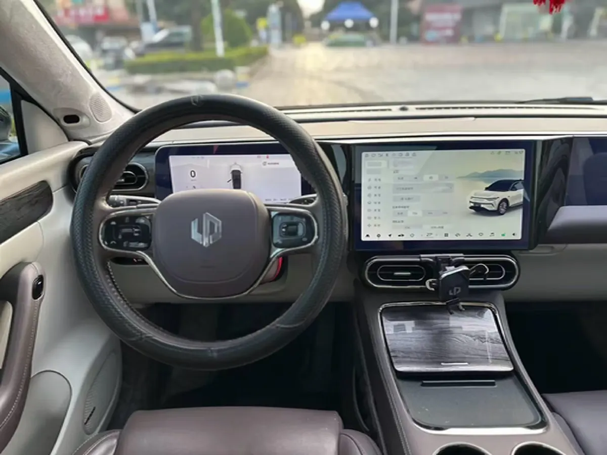 2023 Leapmotor C11 1.2T 131HP L3 REEV 43.74KWH,autocango,china used car exporter,china ev exporter,chinese used car exporter,chinese used ev exporter