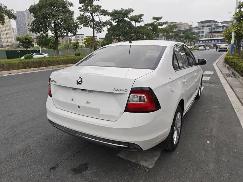 2019 Skoda Rapid Spaceback 1.5L 110HP L4 6AT,autocango,china used car exporter,china ev exporter,chinese used car exporter,chinese used ev exporter