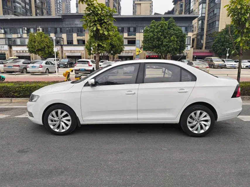 2019 Skoda Rapid Spaceback 1.5L 110HP L4 6AT,autocango,china used car exporter,china ev exporter,chinese used car exporter,chinese used ev exporter