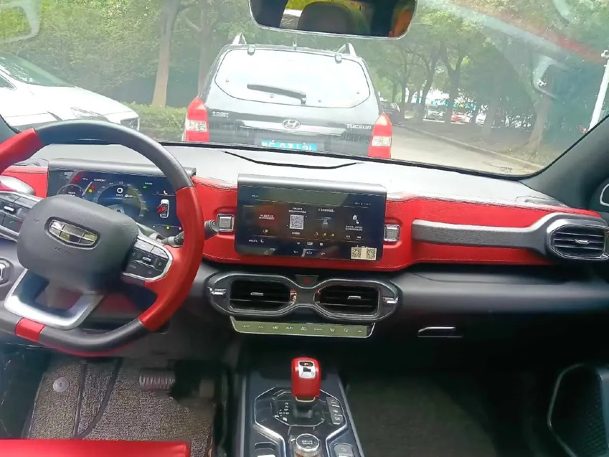 2020 Geely ICON 1.5T 177HP L3 7DCT,autocango,china used car exporter,china ev exporter,chinese used car exporter,chinese used ev exporter