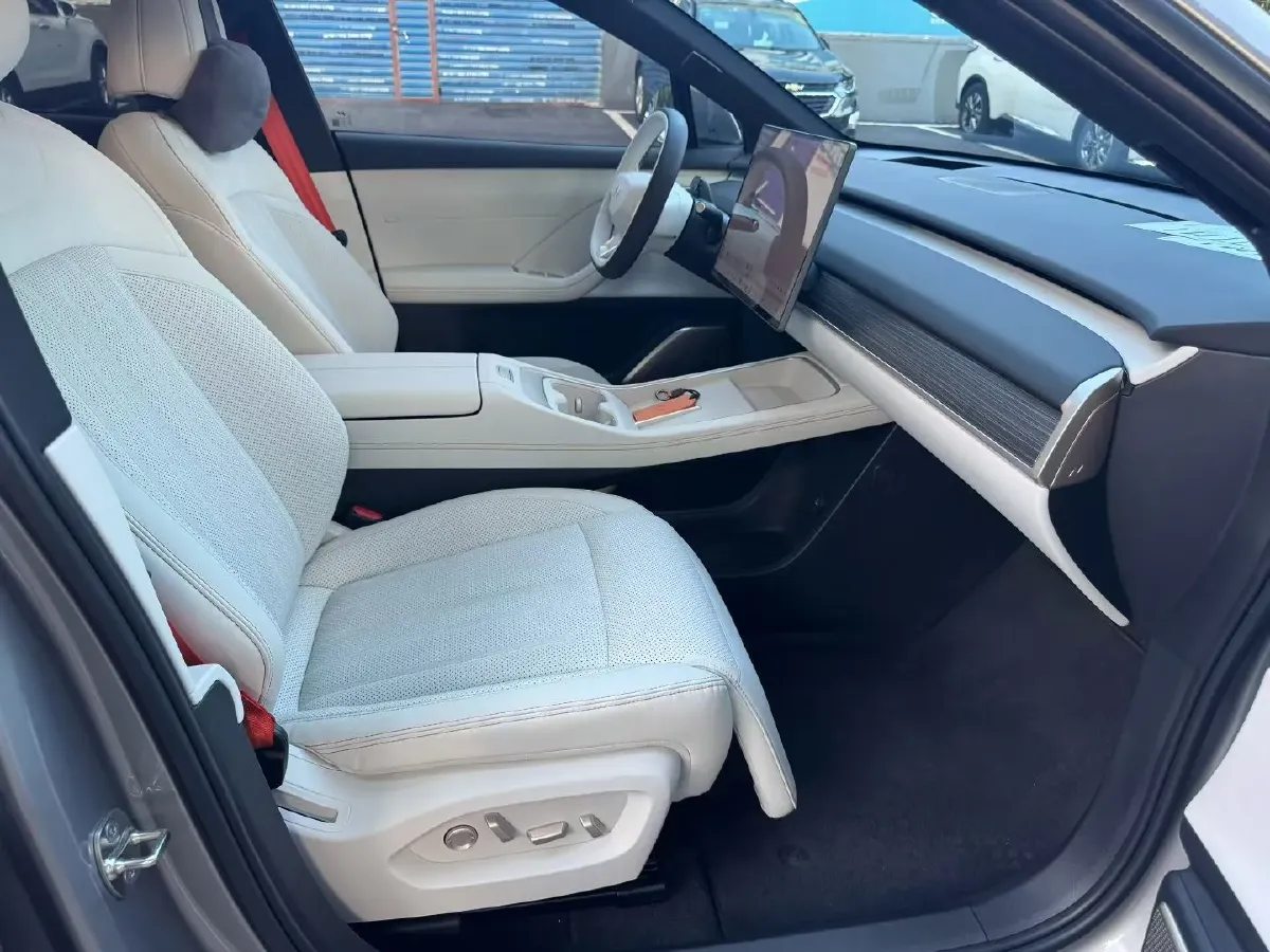 2024 ONVO L60 BEV 60KWH,autocango,china used car exporter,china ev exporter,chinese used car exporter,chinese used ev exporter