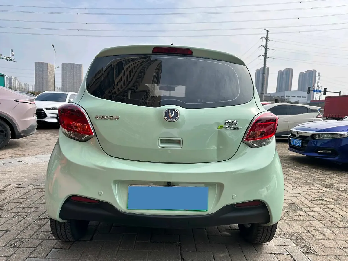 2022 ChangAn BenBen E-Star BEV 31.95KWH,autocango,china used car exporter,china ev exporter,chinese used car exporter,chinese used ev exporter