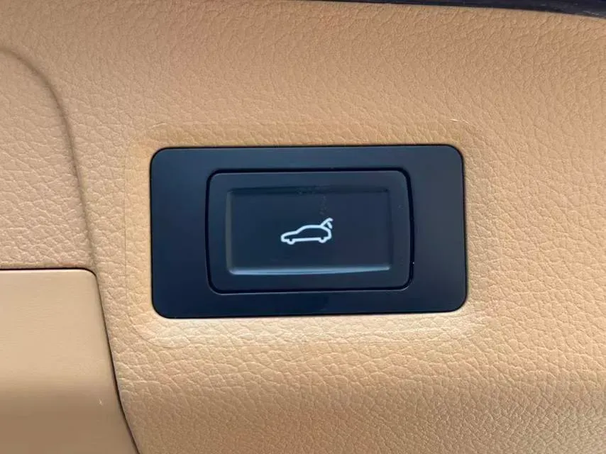 2022 Voyah Dream 1.5T 136HP L4 PHEV 25.57KWH,autocango,china used car exporter,china ev exporter,chinese used car exporter,chinese used ev exporter