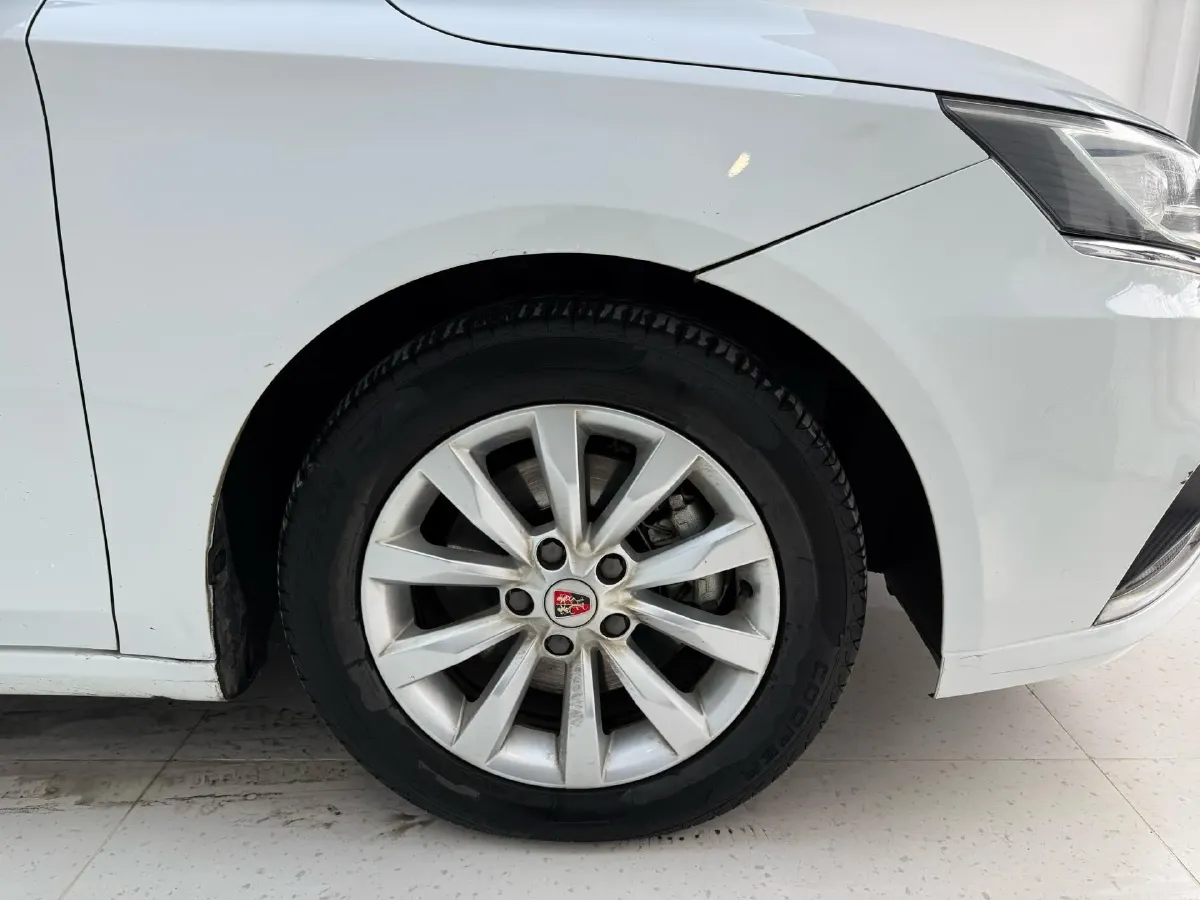 2017 Roewe i6 1.0T 125HP L3 2AT PHEV,autocango,china used car exporter,china ev exporter,chinese used car exporter,chinese used ev exporter