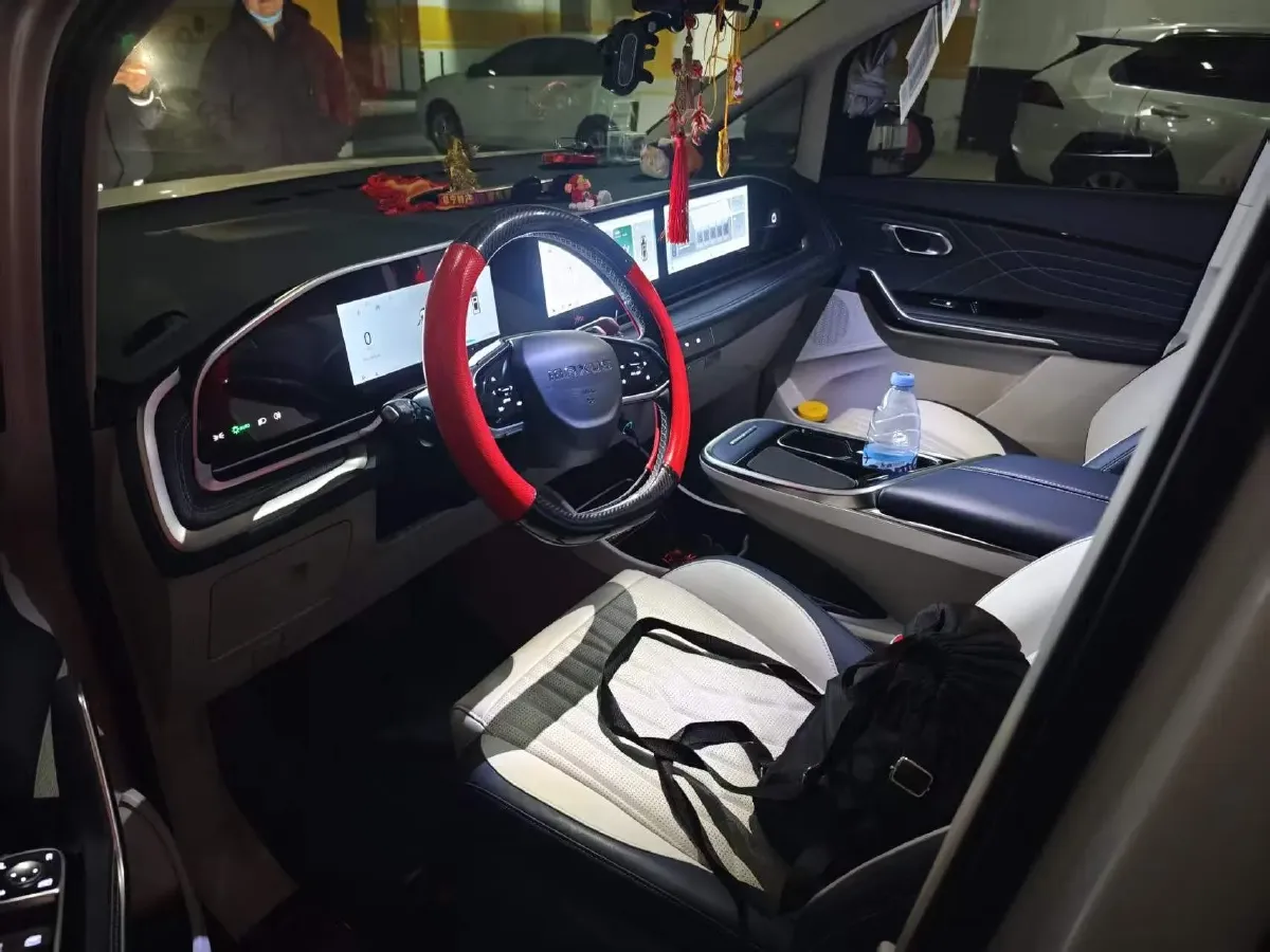 2023 MAXUS G90 2.0T 234HP L4 8AT,autocango,china used car exporter,china ev exporter,chinese used car exporter,chinese used ev exporter